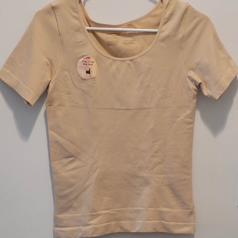 SHAPERMINT ESSENTIALS ALL DAY EVERY DAY SHORT SLEEVE SHAPING T-SHIRT BEIGE - XL